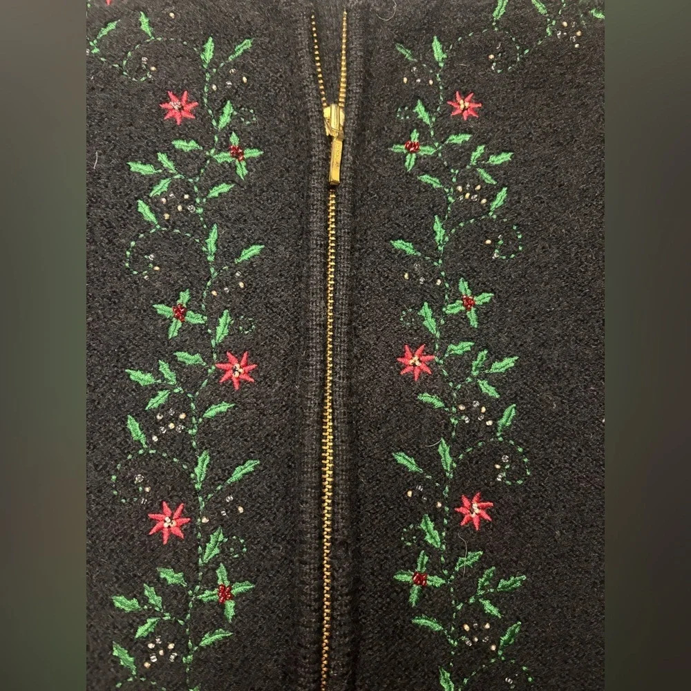 Karen Scott Wool Cardigan Sweater Full Zip Embroidery Holly Size Medium Petite